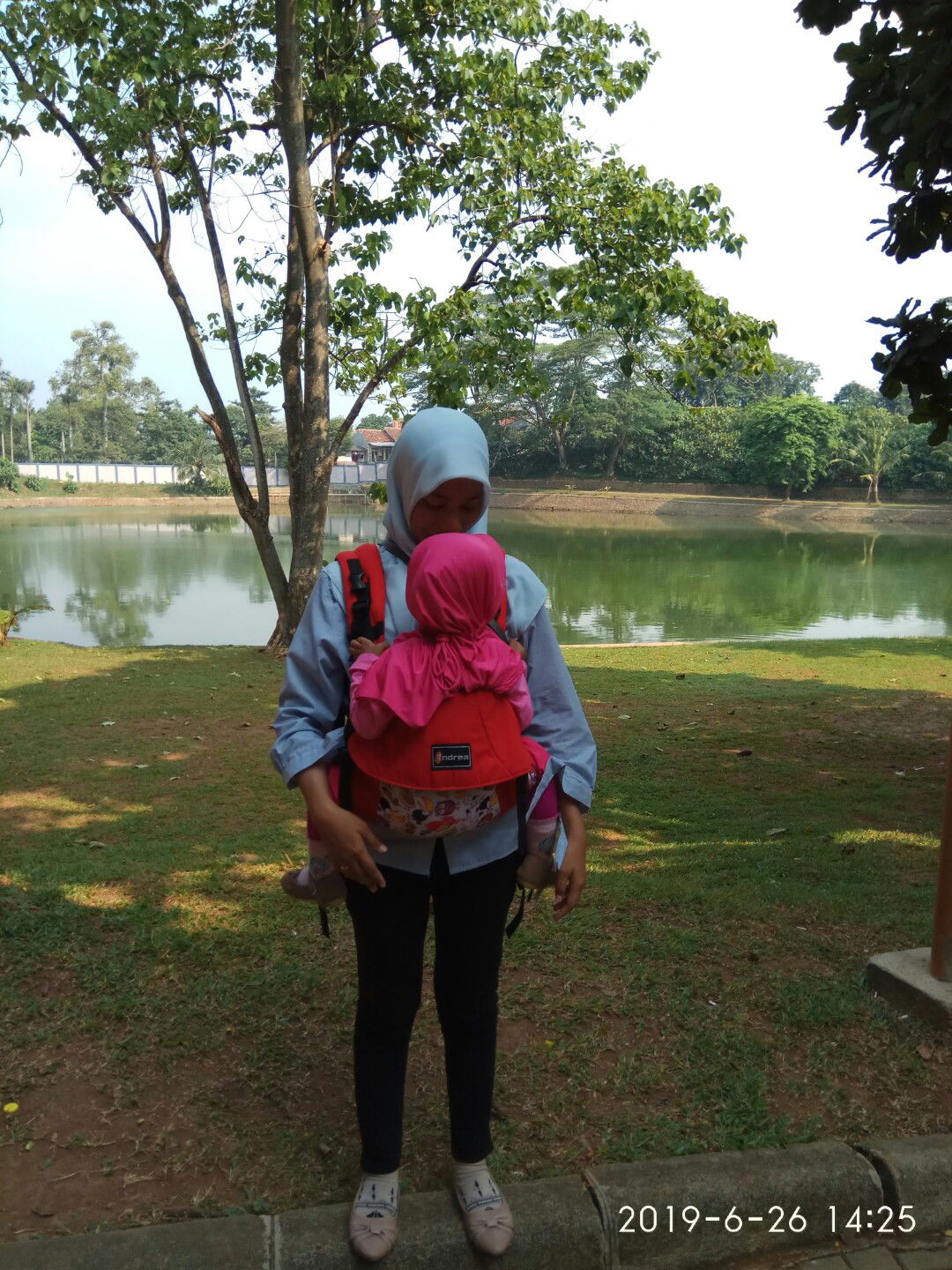 Nur'aini Renny profile icon