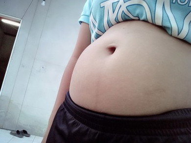 ท้องสองได้สามเดือนกว่าน้ำหนักลดลงตั้งสี่โลท้องเล็กเกินไปรึเปล่าค้ะ