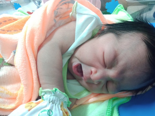 แตกแล้วจ้า