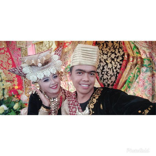 Luvia Hananik profile icon