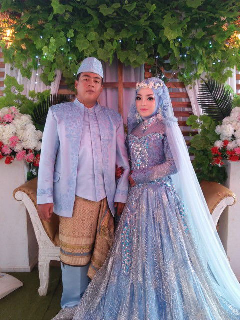 Laras devi ayu profile icon