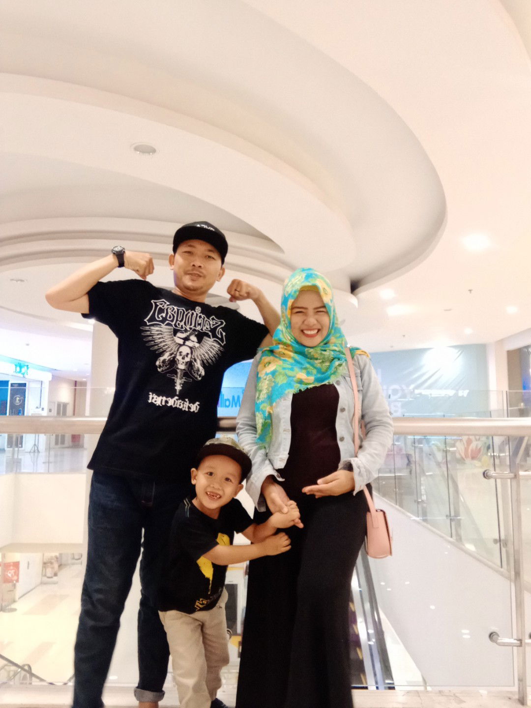 Indah Rasya Marcell profile icon