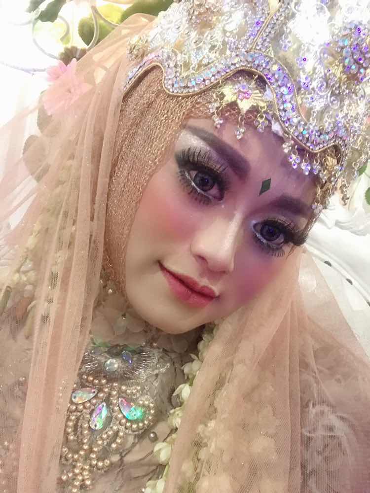 Dwi novita Sari profile icon