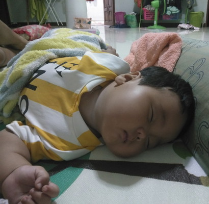 นอนหลับฝรรดีครับ?