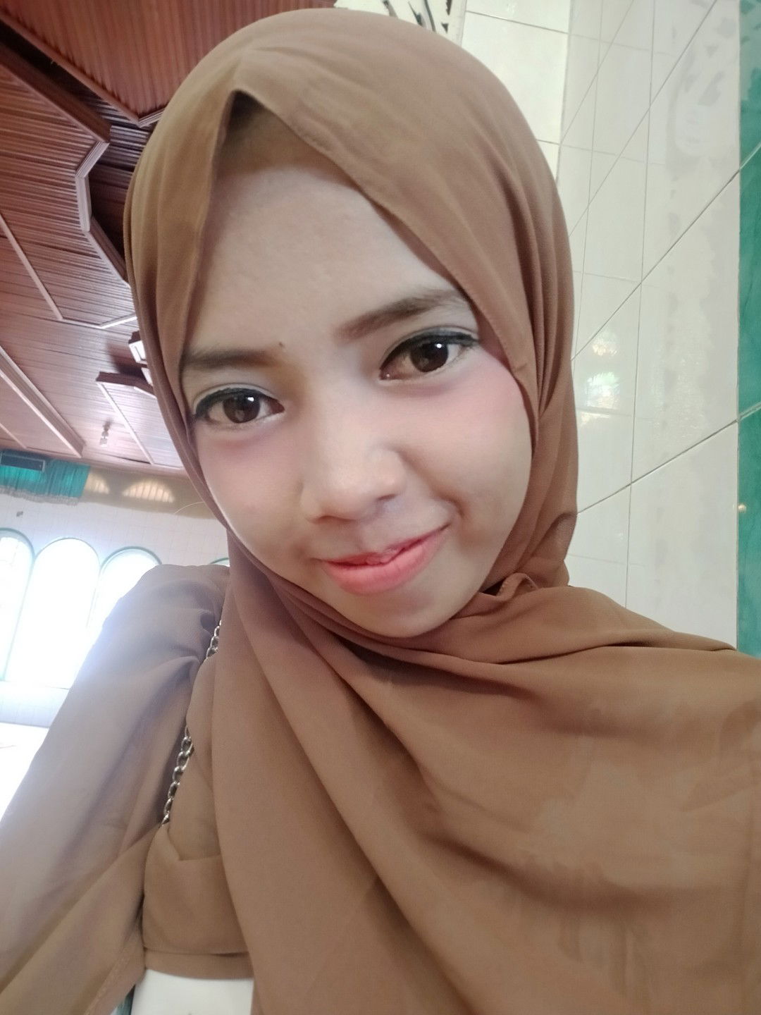 Dina Azhari profile icon