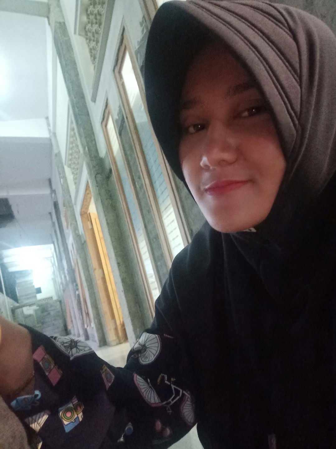 Qumairoh Luluq profile icon