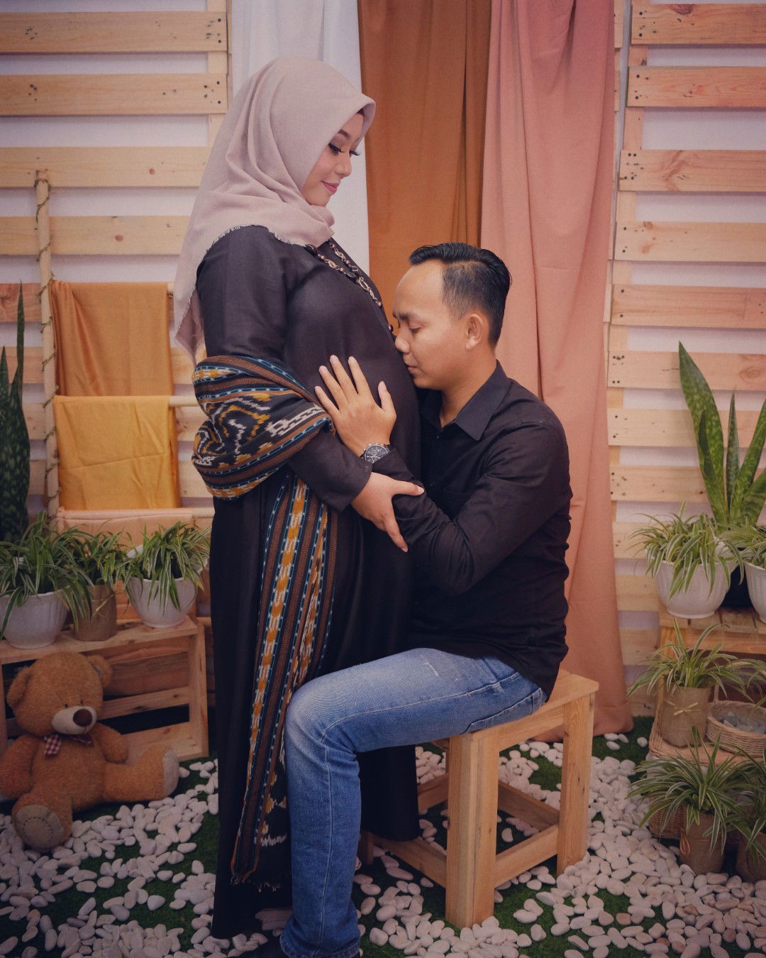 Dwi Intan profile icon