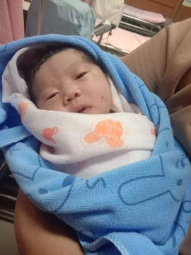 แตกเเล้วค่ะะ