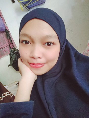 Tita Yuniar profile icon