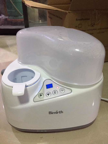 ใครเคยใช้เครื่องนึ่งยี่ห้อ Bimirth บ้างค่ะ อยากทราบว่าอบแห้งยังไง ในคู่มือไม่มีบอกหรือมันมีแค่นึ่งอย่างเดียว ไม่มีอบแห้งค่ะ