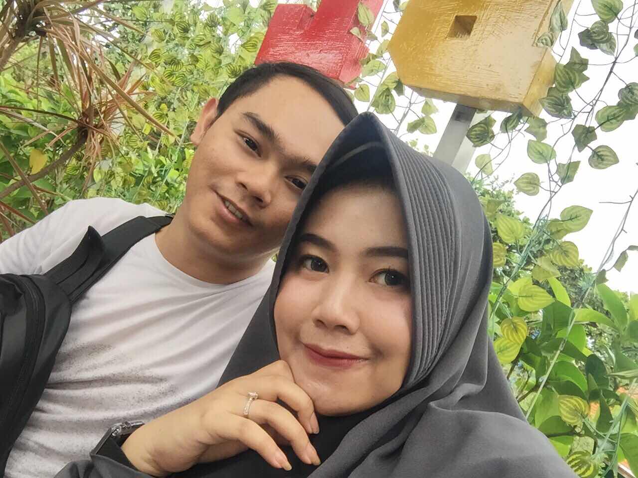 Rosalia Indah profile icon