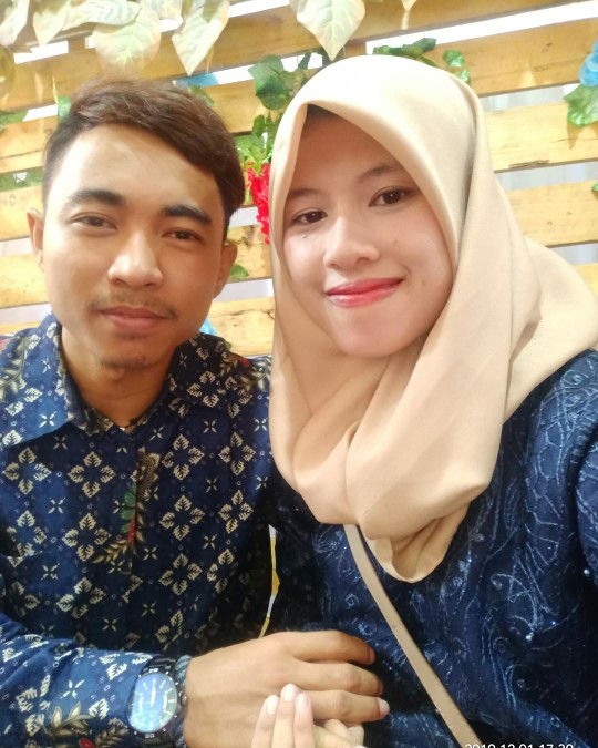 Dewi Herlina profile icon