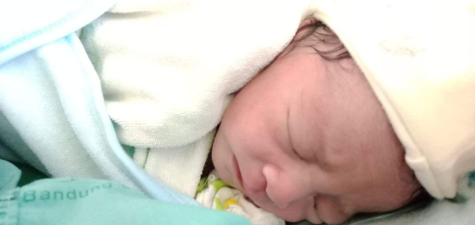 แตกแล้วจ้า