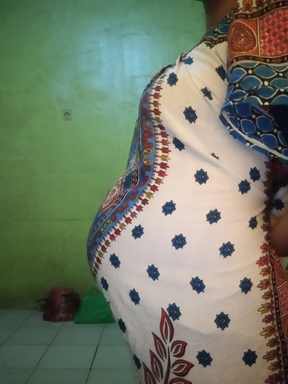 perut melorot kebawah