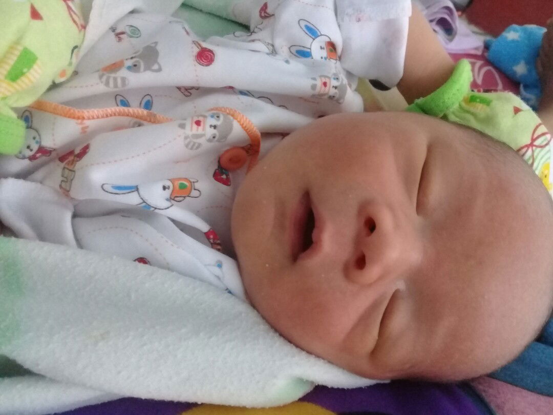 banyak yang bilang anakku kecil