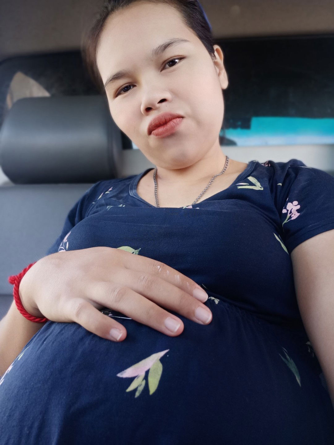 เดือนเพ็ญ profile icon