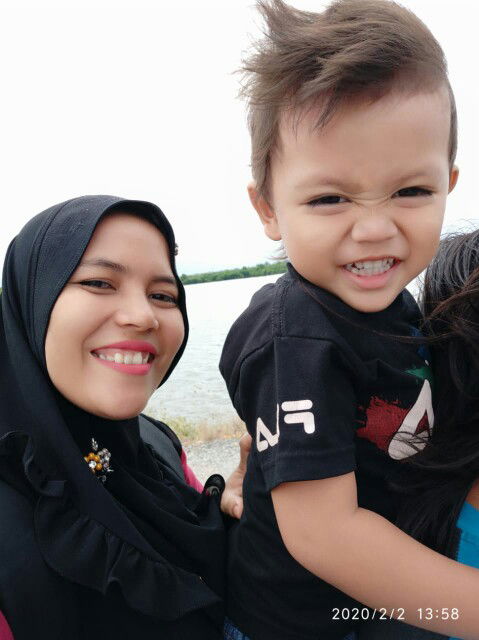 Ulfha Khairunnizar profile icon