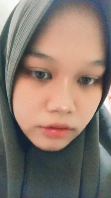 Dwi Fitri Anggraeni profile icon