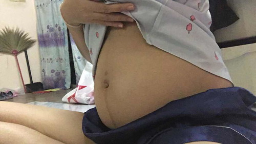 ถ้านับตามช่วงที่ประจำเดือนขาด ก็เท่ากับว่าตอนนี้ท้องได้เข้า5เดือนแล้วค่ะ เราค่อนข้างตัวเล็กเพราะพันธุกรรมจากทางแม่ ตอนนี้หนัก45 ท้องประมาณนี้ถือว่าเล็กไปไหมคะสำหรับอายุครรภ์5เดือน
