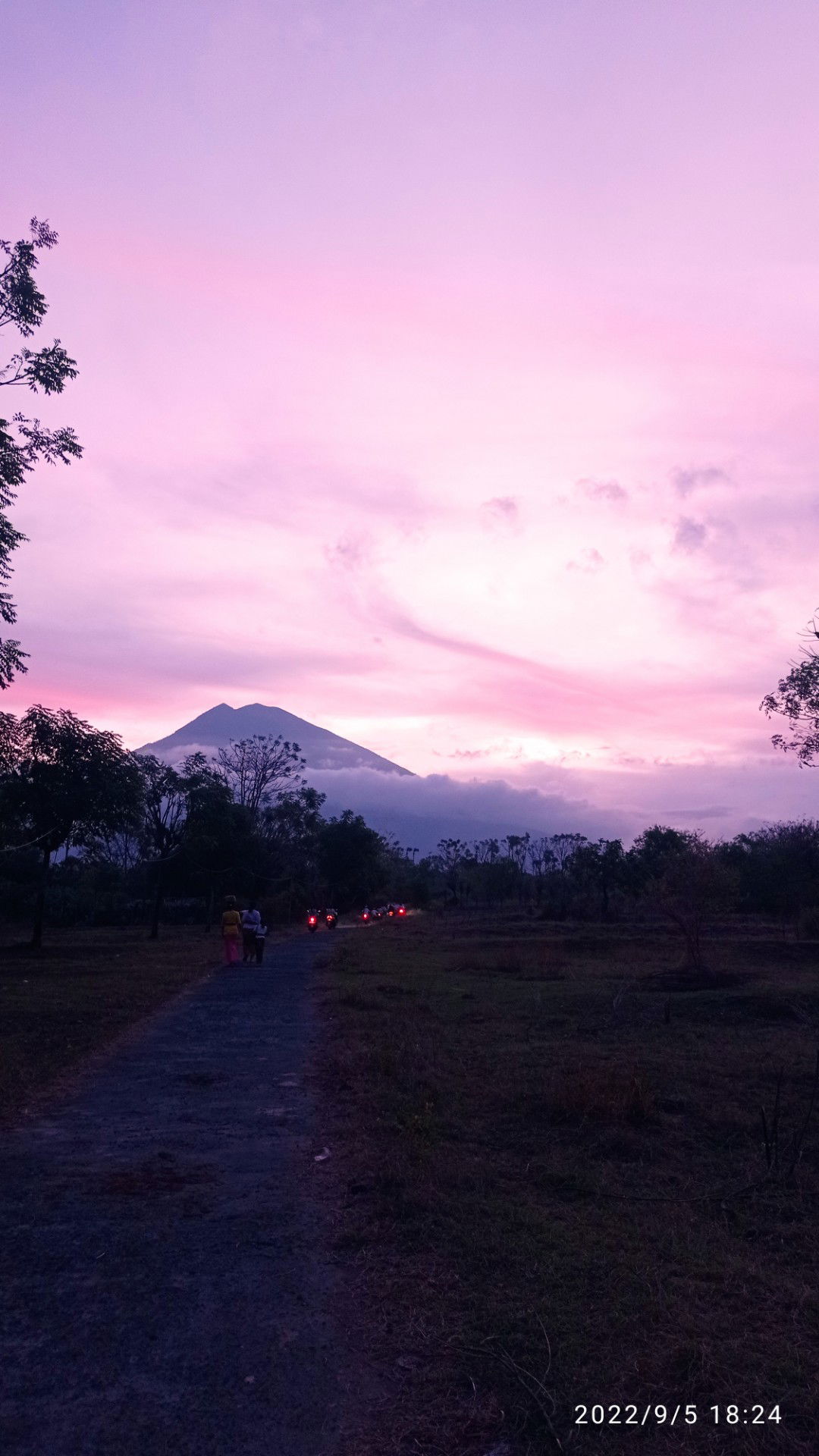 Ibu Hamil profile icon