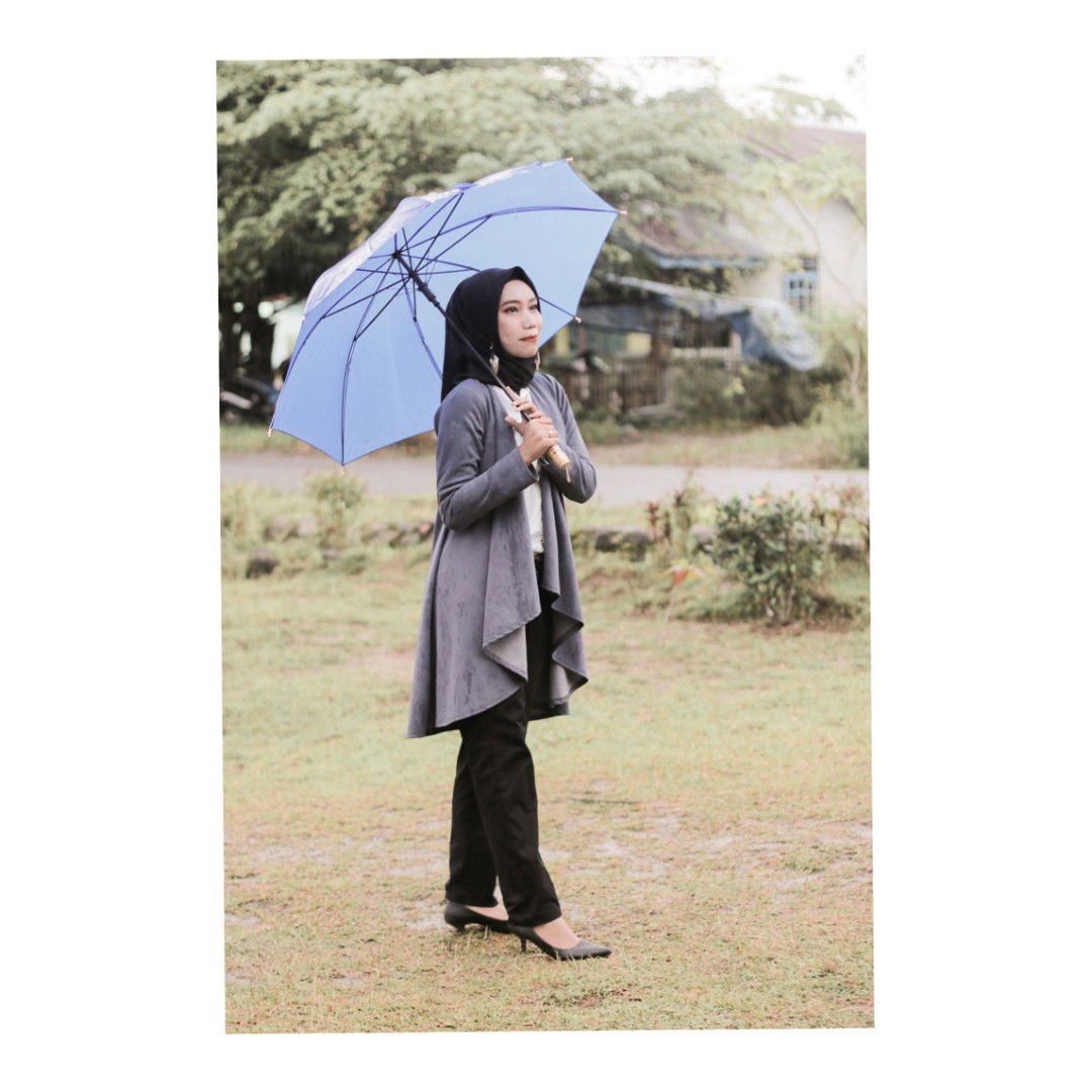 Riri Naprianty profile icon