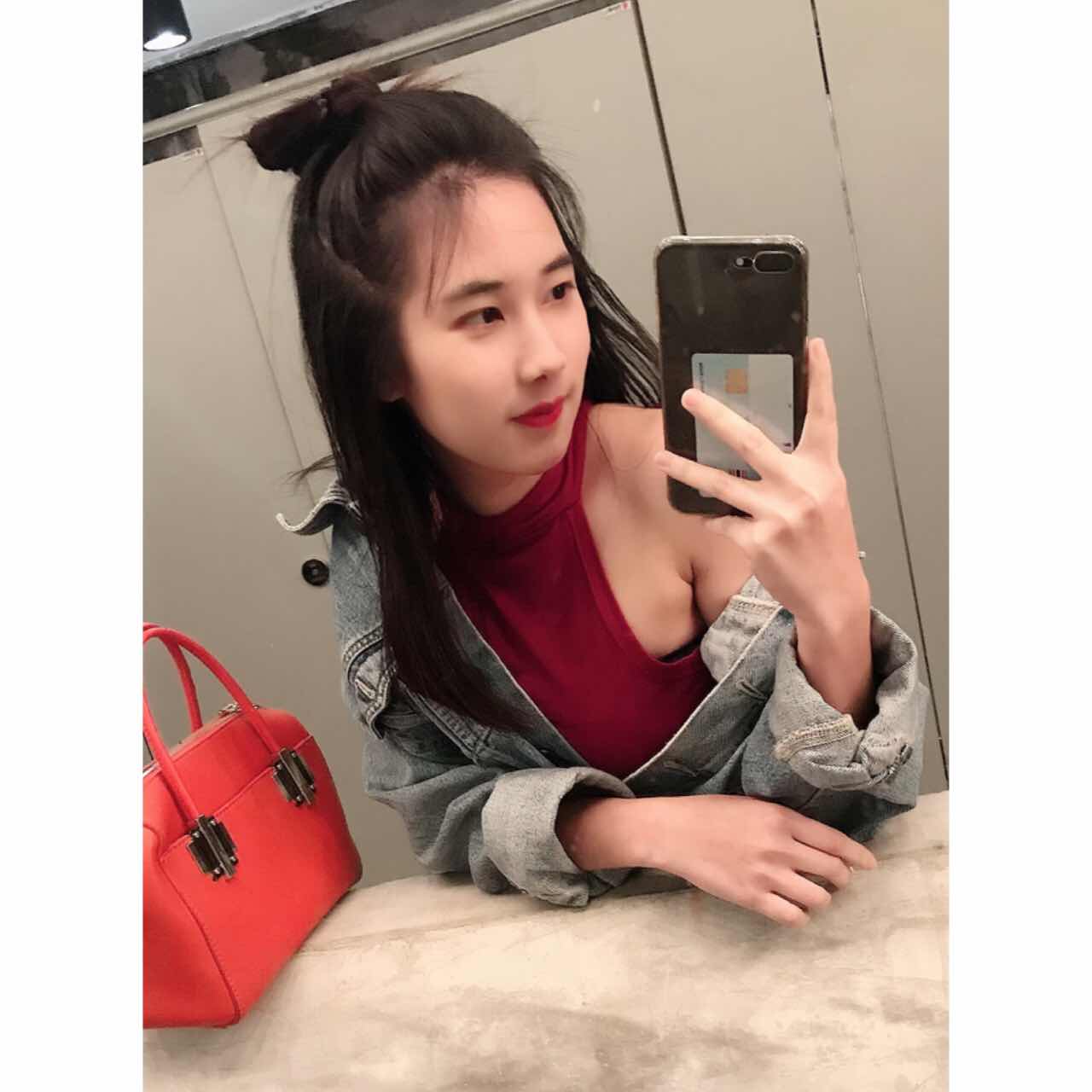 Arisara Cys profile icon