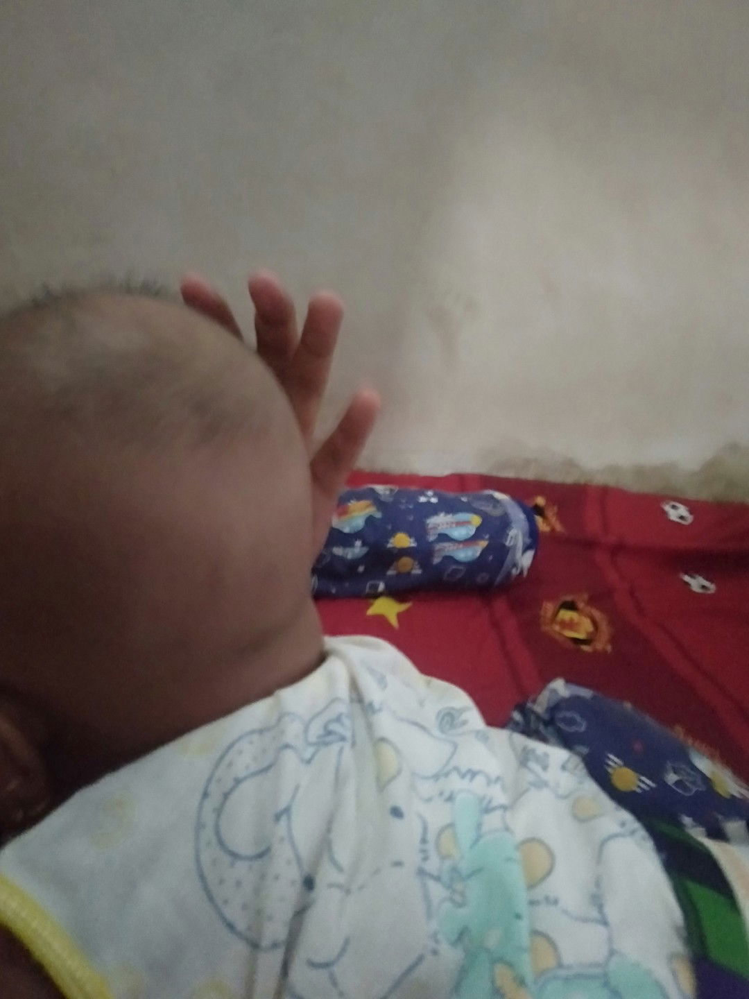 indah sari profile icon