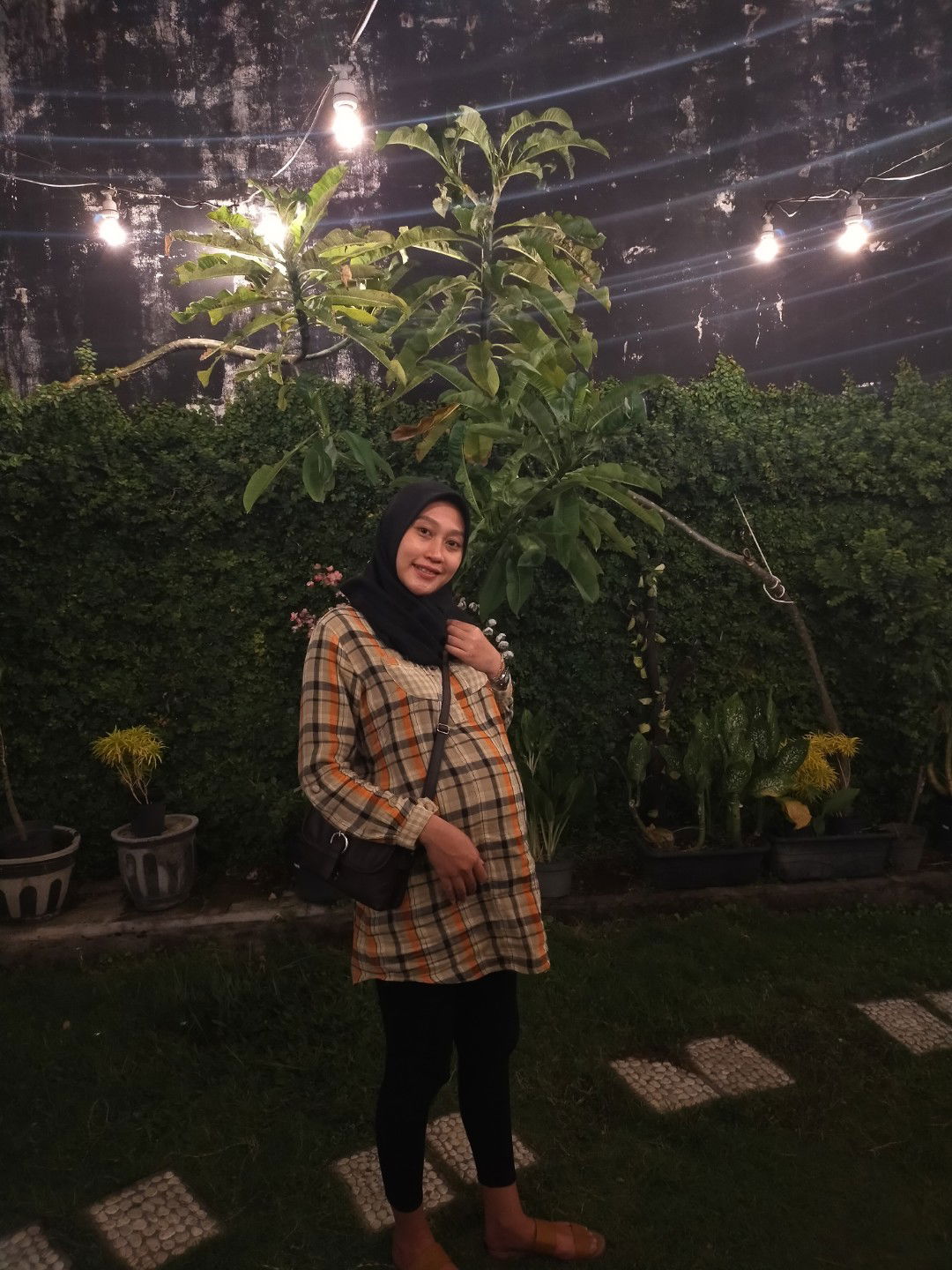 Nadya Nastiti Anianto profile icon