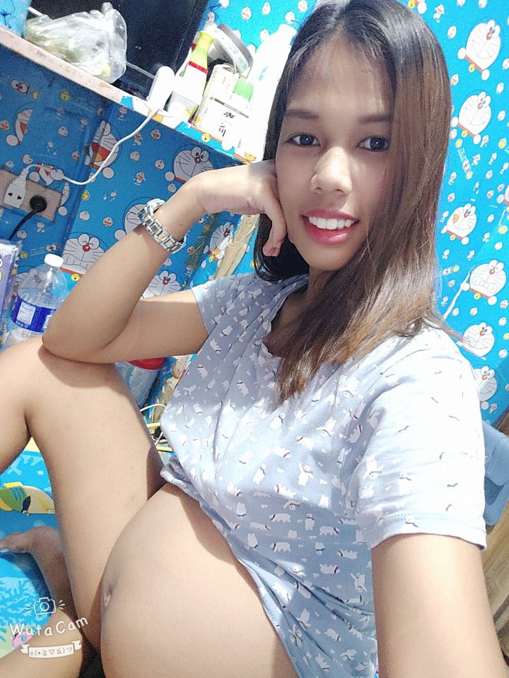 MommyLhiza profile icon