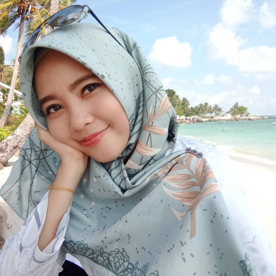 indah lestari profile icon