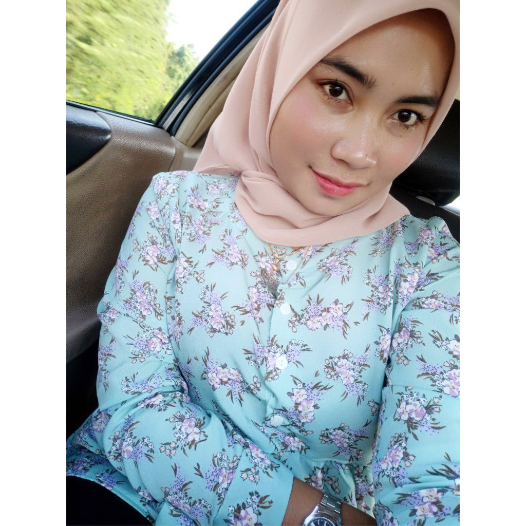 Farah Efaa profile icon