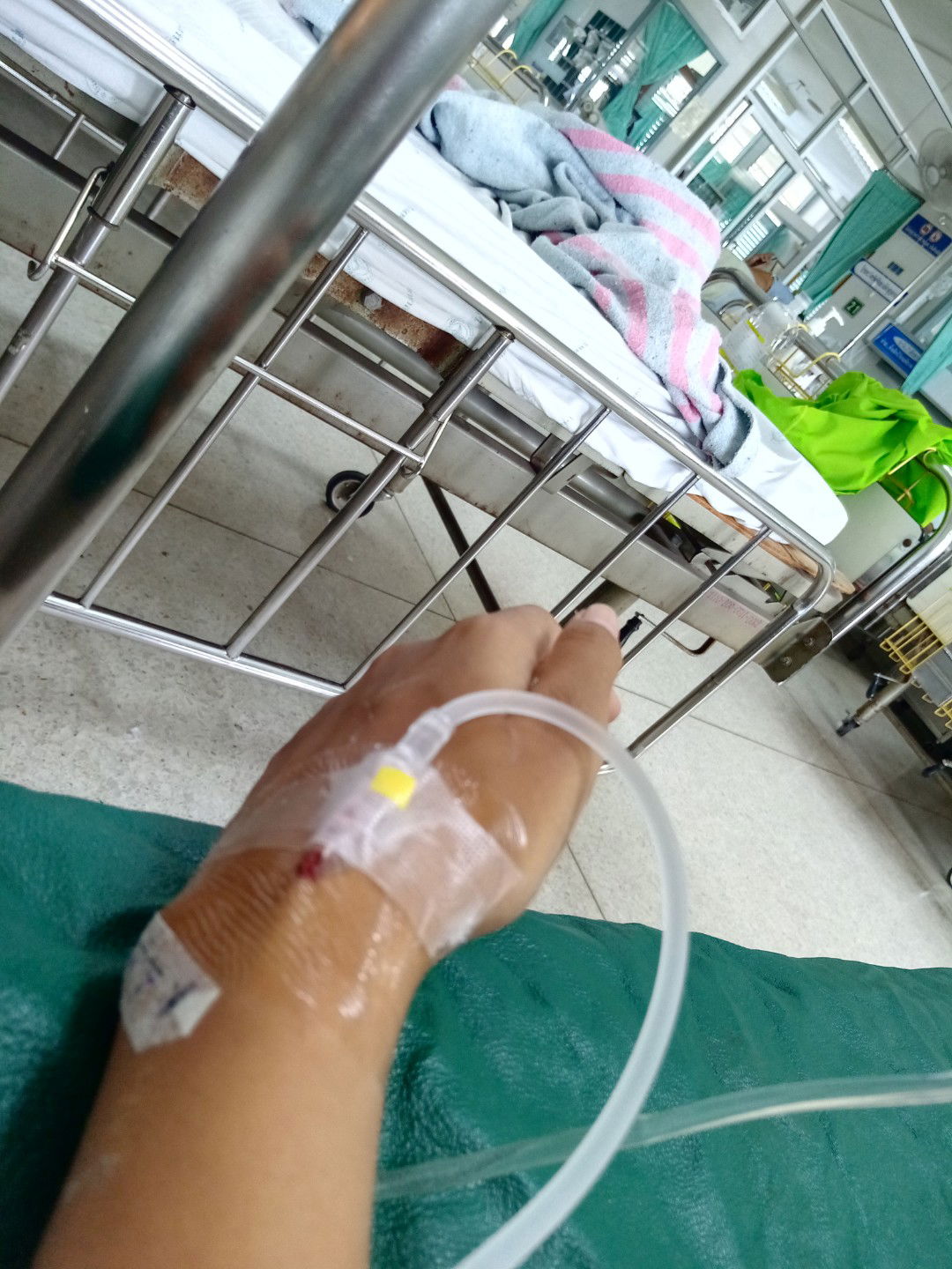 ติดเครื่อง​มือ