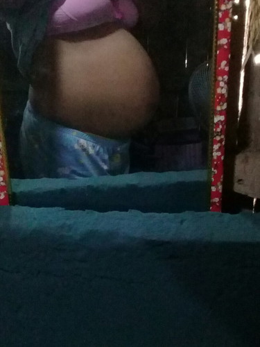 8 months pregnant