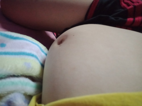 รู้สึกว่าท้องใหญ่เเต่สะดือไม่นูนออกมา