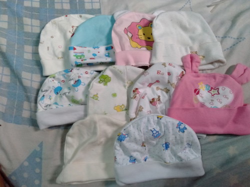 ส่งต่อหมวกค่ะ 10 บาททุกใบ