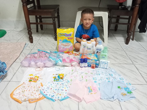 พี่รอน้อง !!!!