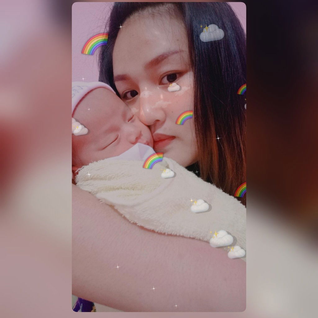 อิ๊ครีมนิล่ะ มีหยัง'บ่ profile icon