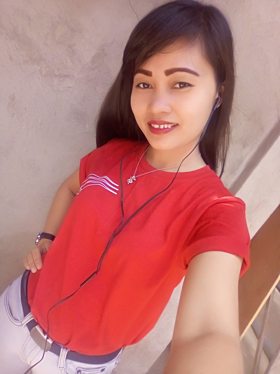 Isabel Alinain profile icon