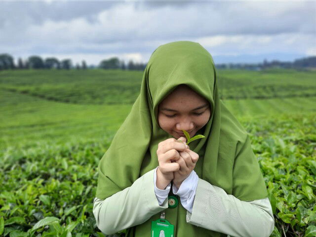 Zoya Rini profile icon