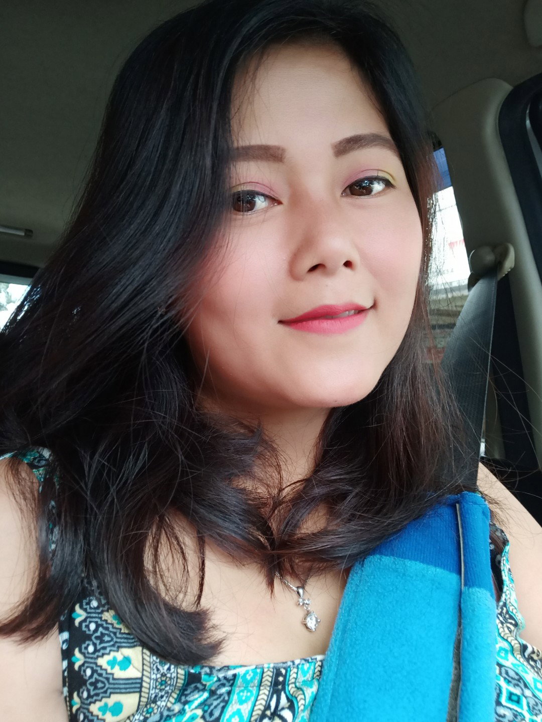 nenden manurung profile icon