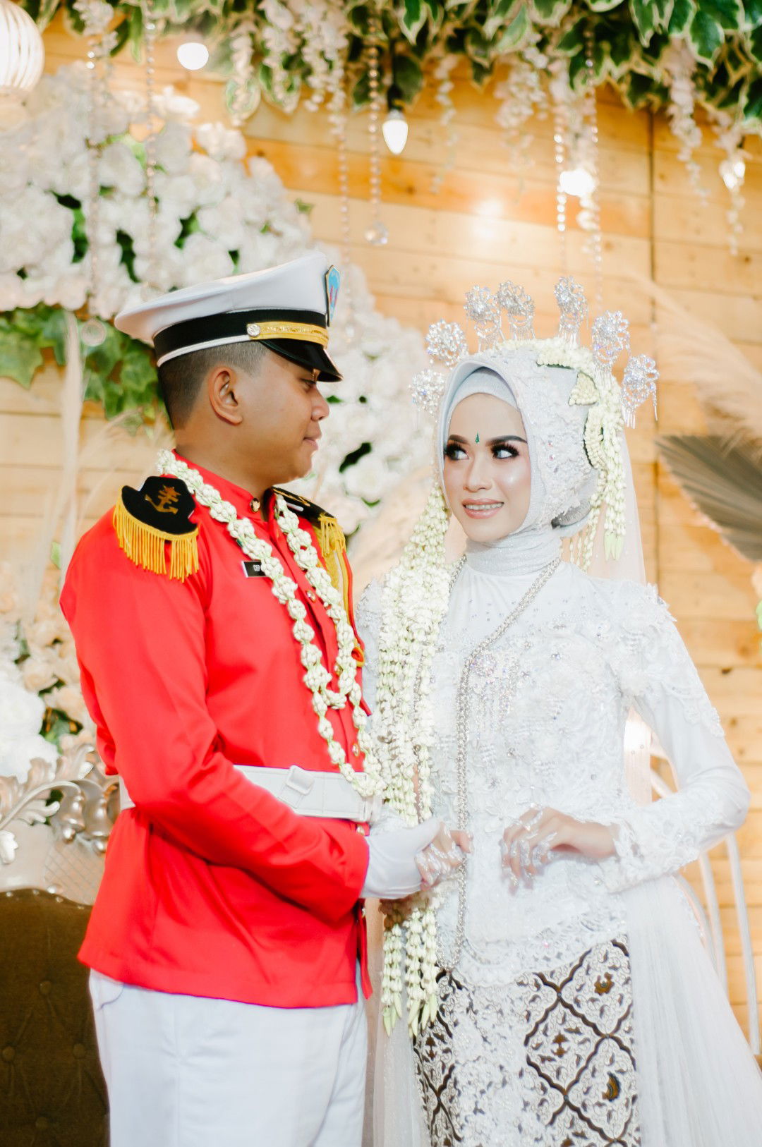 Ajeng Sri Ratna Komala profile icon