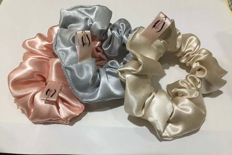 SCRUNCHIES by Blades&Brush