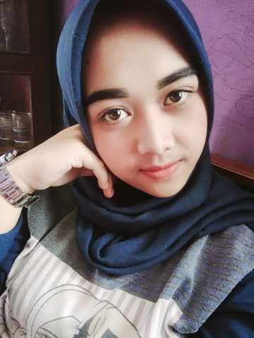 Evi Juliani profile icon