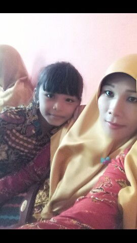 Rina Dhifa profile icon