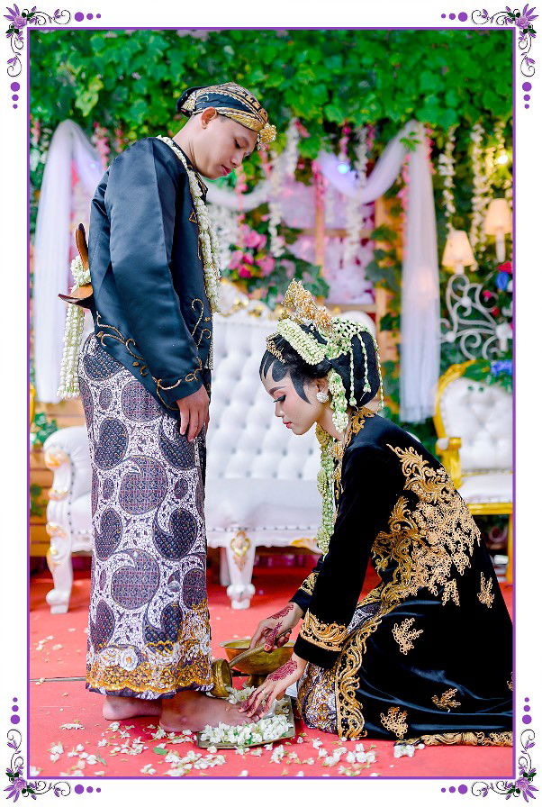 Asia Dini Amini profile icon