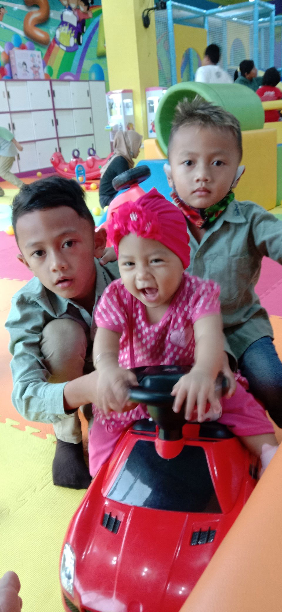 Kartika Mahendra profile icon