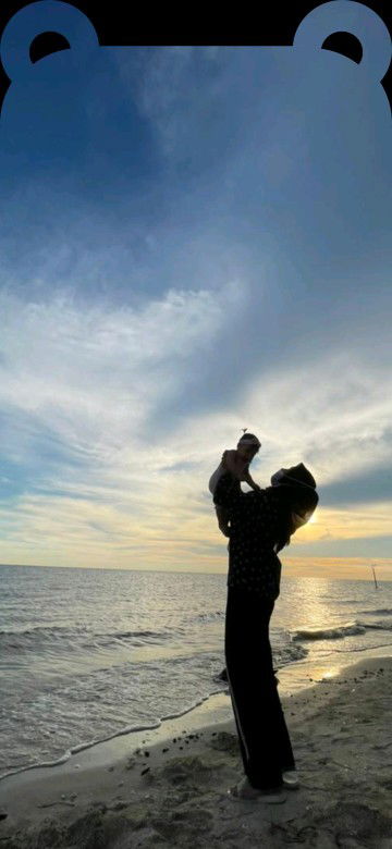 Umira Syazwani profile icon