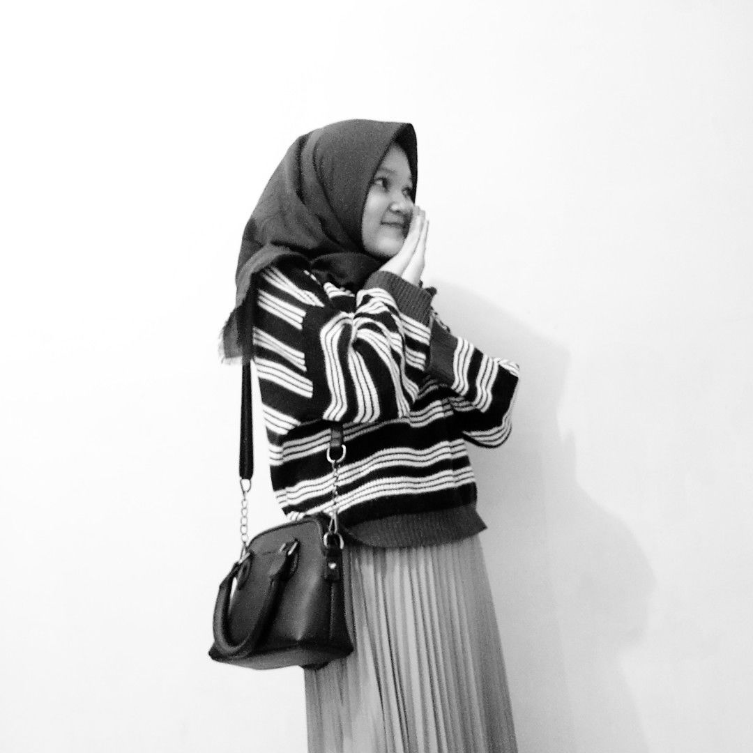 Dina Krismonita profile icon