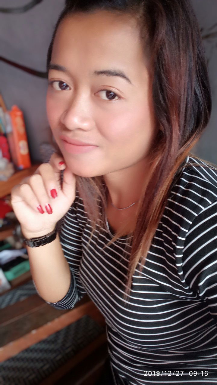 Yuliyani profile icon