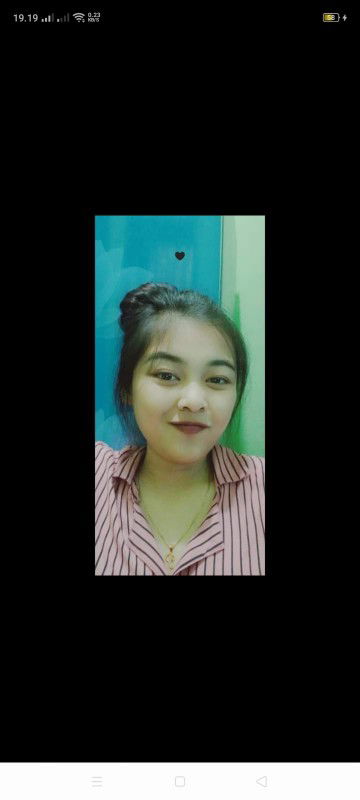 Putri Yuniar profile icon